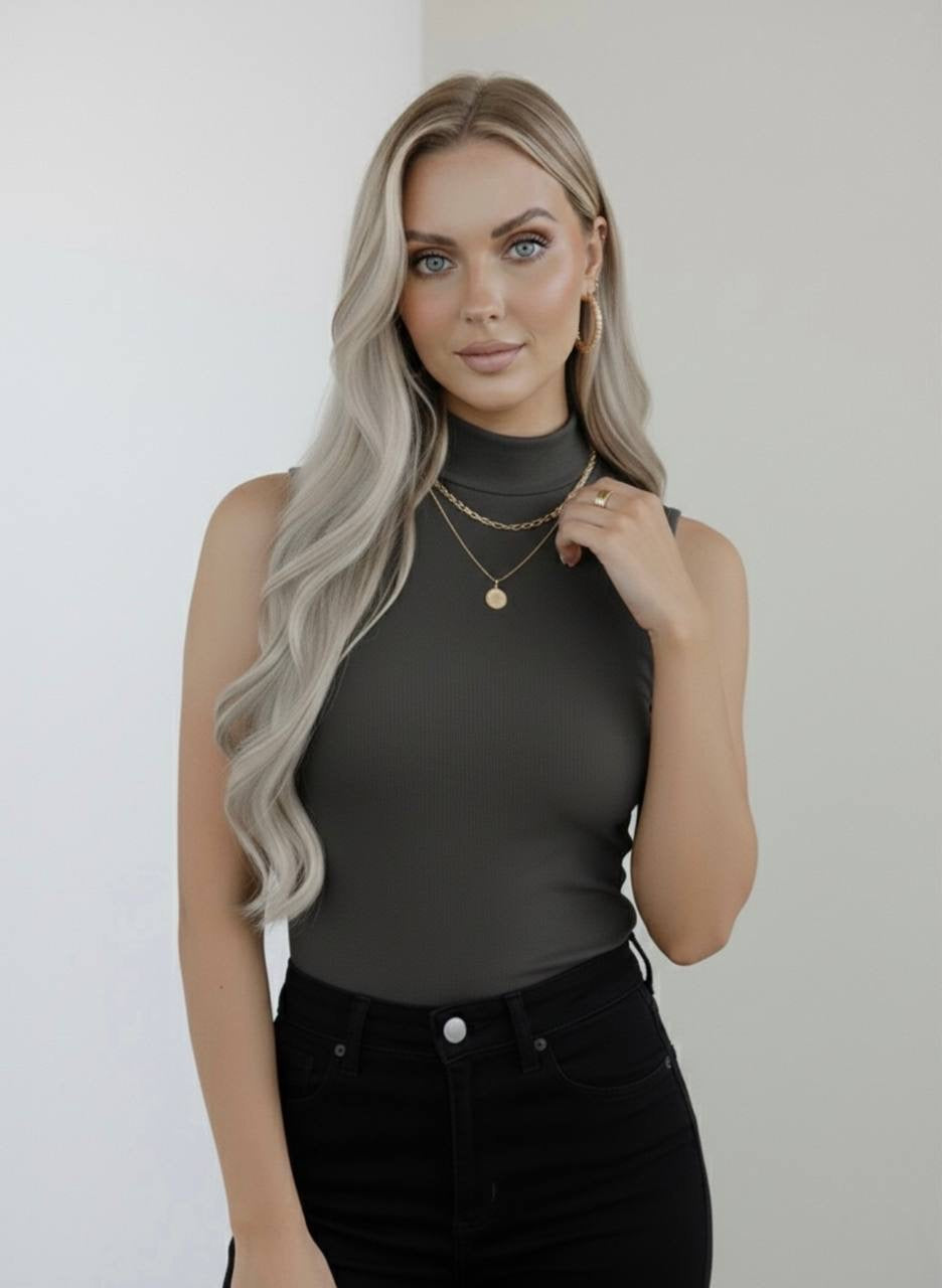 Yarım Balıkçı Yaka Kolsuz Body