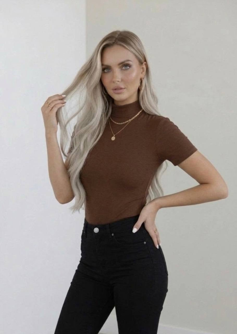 Yarım Balıkçı Yaka Kısa Kollu Body
