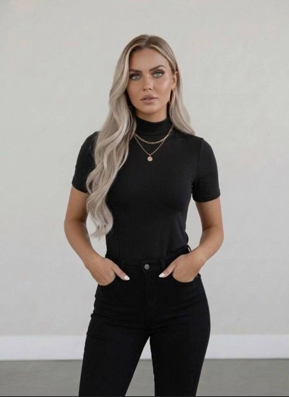 Yarım Balıkçı Yaka Kısa Kollu Body