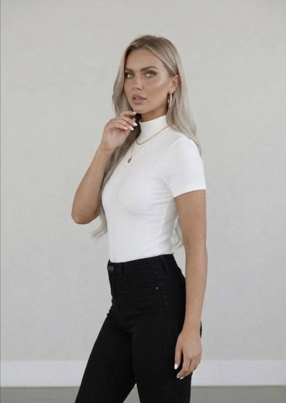 Yarım Balıkçı Yaka Kısa Kollu Body